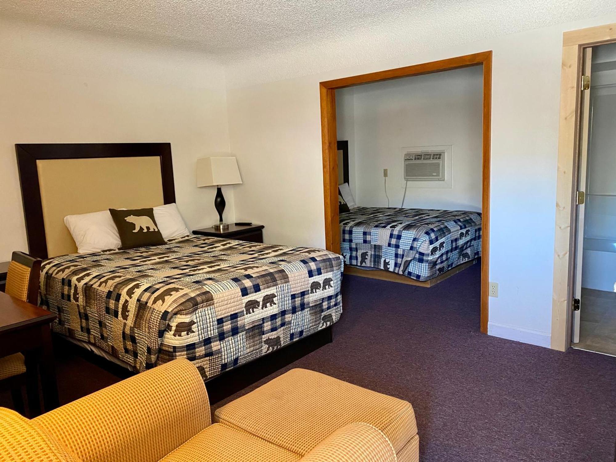 Holiday Lodge Cody Esterno foto