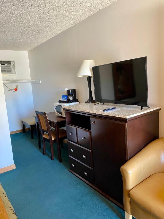 Holiday Lodge Cody Esterno foto