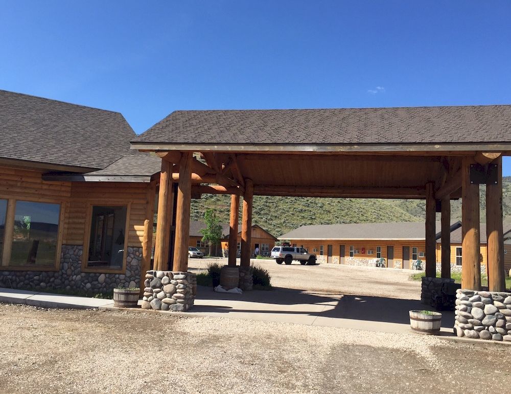 Holiday Lodge Cody Esterno foto